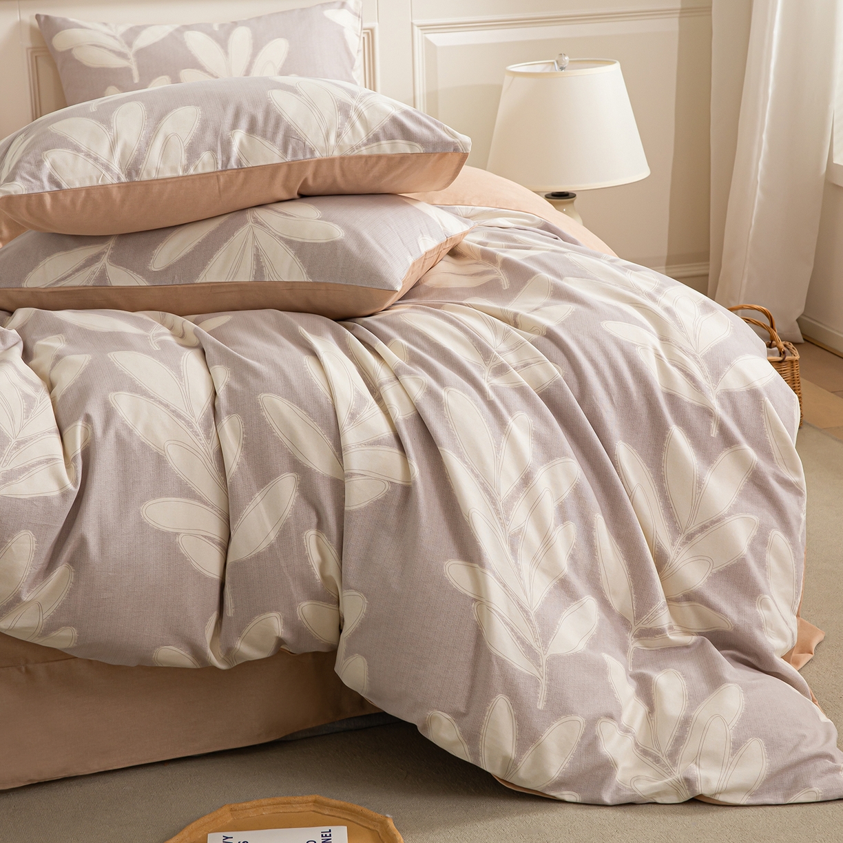 91家纺网 家纺一手货源 找家纺 绫韵家纺 2025秋冬新款印花全棉磨毛冬季加厚纯棉磨毛三件套四件套系列 亦初-咖