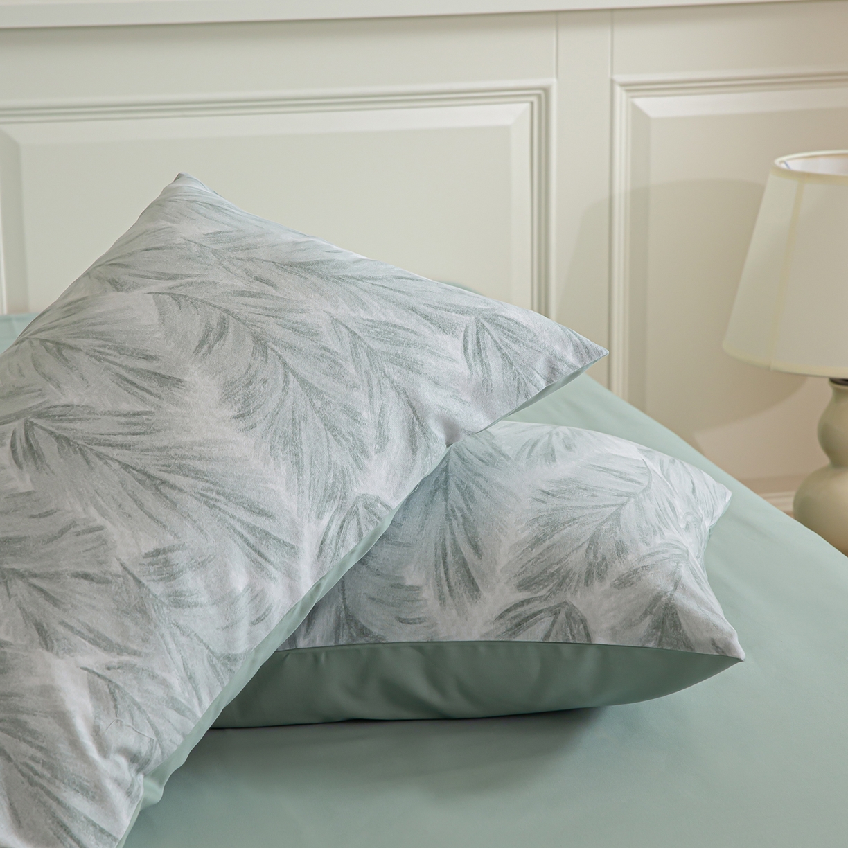 91家纺网 家纺一手货源 找家纺 绫韵家纺 2025秋冬新款印花全棉磨毛冬季加厚纯棉磨毛三件套四件套系列 羽裳-绿