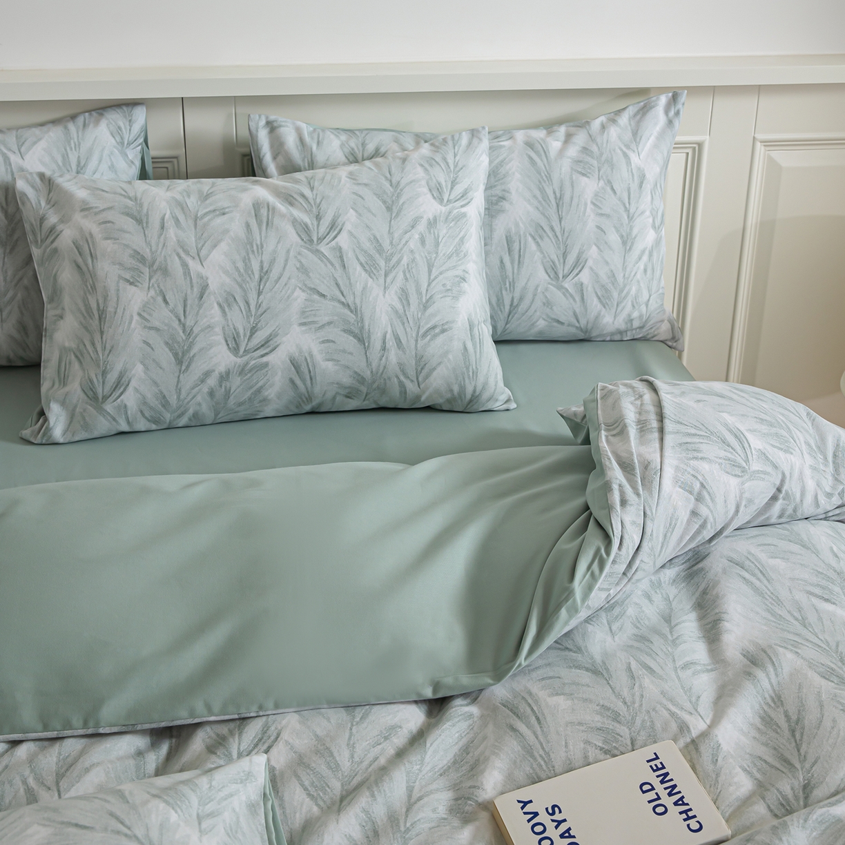 91家纺网 家纺一手货源 找家纺 绫韵家纺 2025秋冬新款印花全棉磨毛冬季加厚纯棉磨毛三件套四件套系列 羽裳-绿