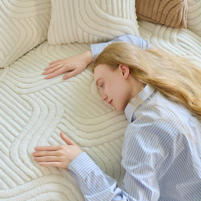 91家纺网 家纺一手货源 找家纺 闲鱼家纺 2025新款软糯厚实舒棉绒沙发垫 白色