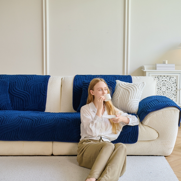 91家纺网 家纺一手货源 找家纺 闲鱼家纺 2025新款软糯厚实舒棉绒沙发垫 宝蓝