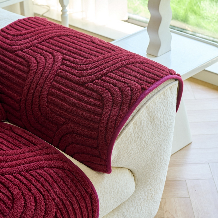 91家纺网 家纺一手货源 找家纺 闲鱼家纺 2025新款软糯厚实舒棉绒沙发垫 酒红