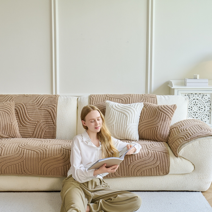 91家纺网 家纺一手货源 找家纺 闲鱼家纺 2025新款软糯厚实舒棉绒沙发垫 卡其