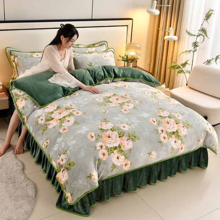 91家纺网 家纺一手货源 找家纺 雨洋2025新款加厚保暖8.5斤牛奶绒金貂婴儿绒四件套花样情怀