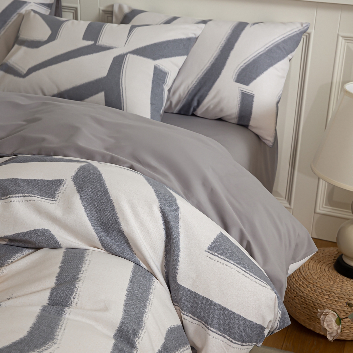 91家纺网 家纺一手货源 找家纺 绫韵家纺 2025秋冬新款印花全棉磨毛冬季加厚纯棉磨毛三件套四件套系列 魅影灰