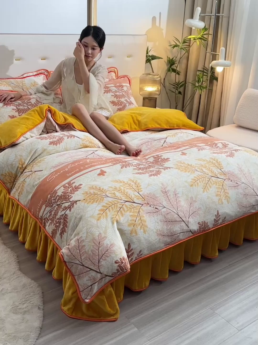 91家纺网 家纺一手货源 找家纺 亿品2025直播爆款9.5斤牛奶绒四件套加厚保暖床裙四件套 秋意浓