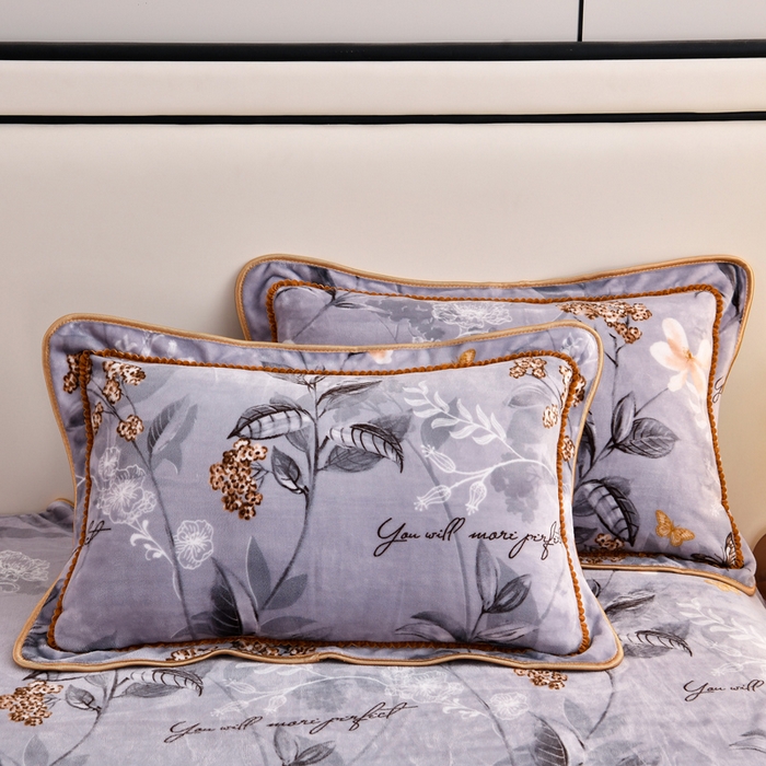 91家纺网 家纺一手货源 找家纺 雨洋2025新款加厚保暖8.5斤牛奶绒金貂婴儿绒四件套塞纳花园