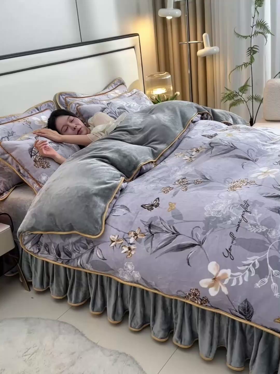 91家纺网 家纺一手货源 找家纺 雨洋2025新款加厚保暖8.5斤牛奶绒金貂婴儿绒四件套塞纳花园