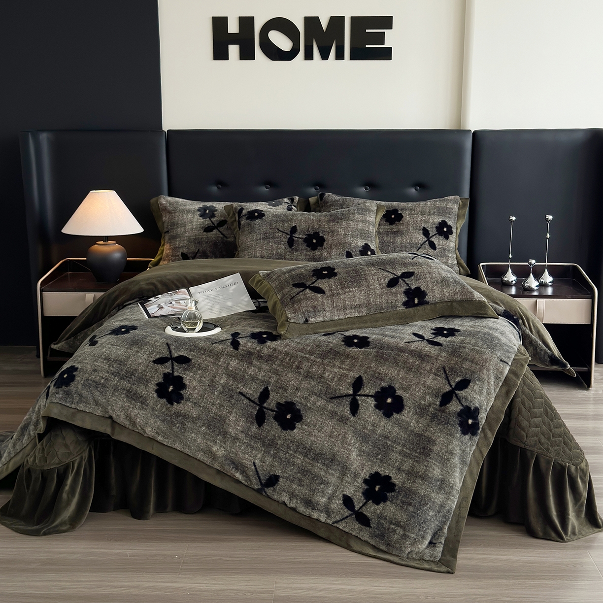 91家纺网 家纺一手货源 找家纺 金艾草 2025新款兔毛宽边床盖四件套【工艺款】 繁花灰