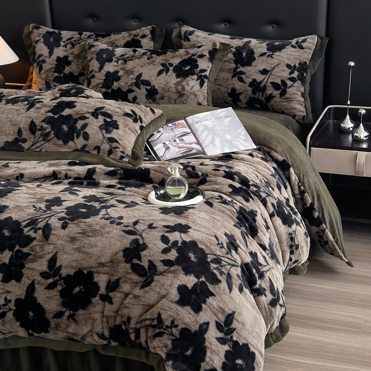 91家纺网 家纺一手货源 找家纺 金艾草 2025新款兔毛宽边床盖四件套【工艺款】 简爱