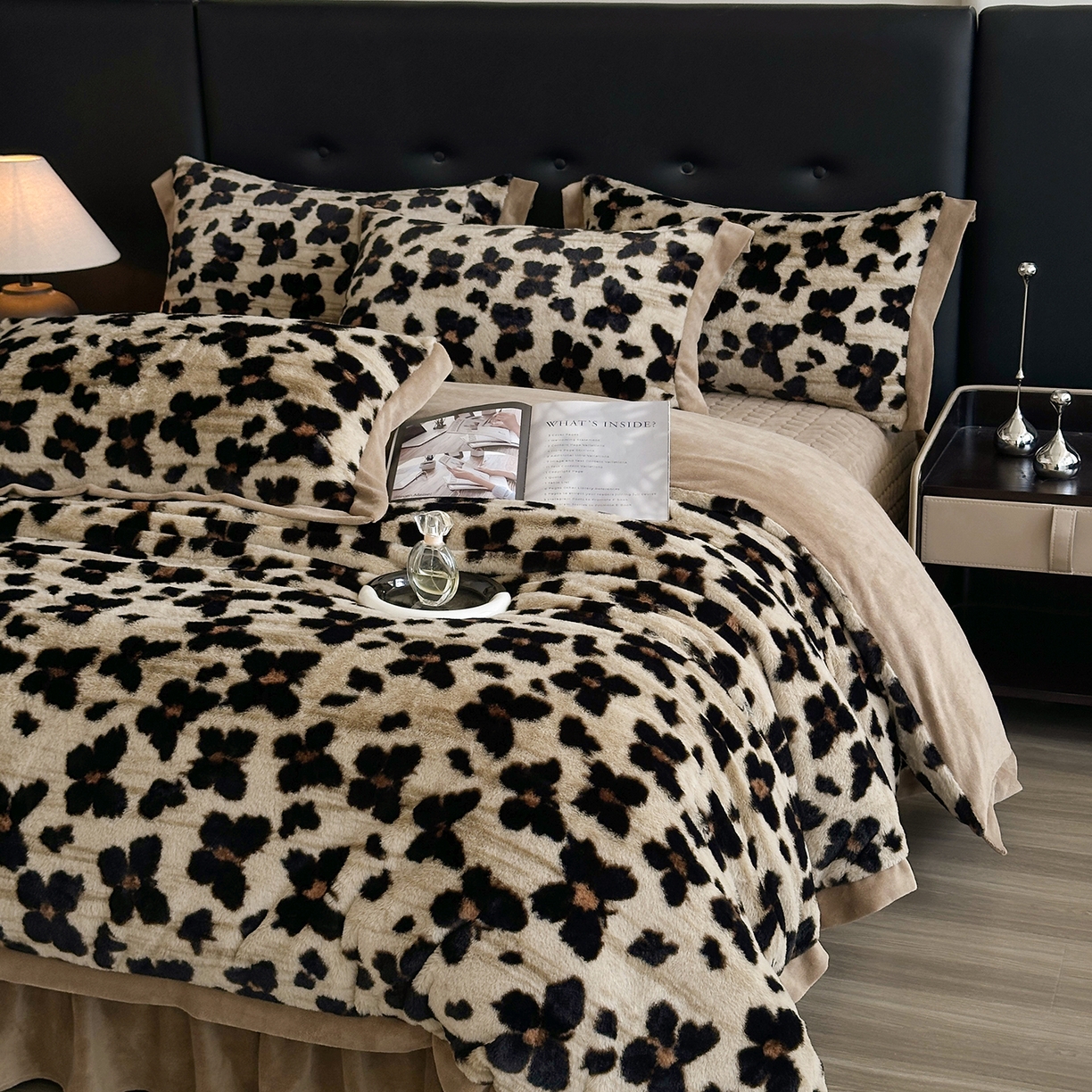 91家纺网 家纺一手货源 找家纺 金艾草 2025新款兔毛宽边床盖四件套【工艺款】 蝴蝶