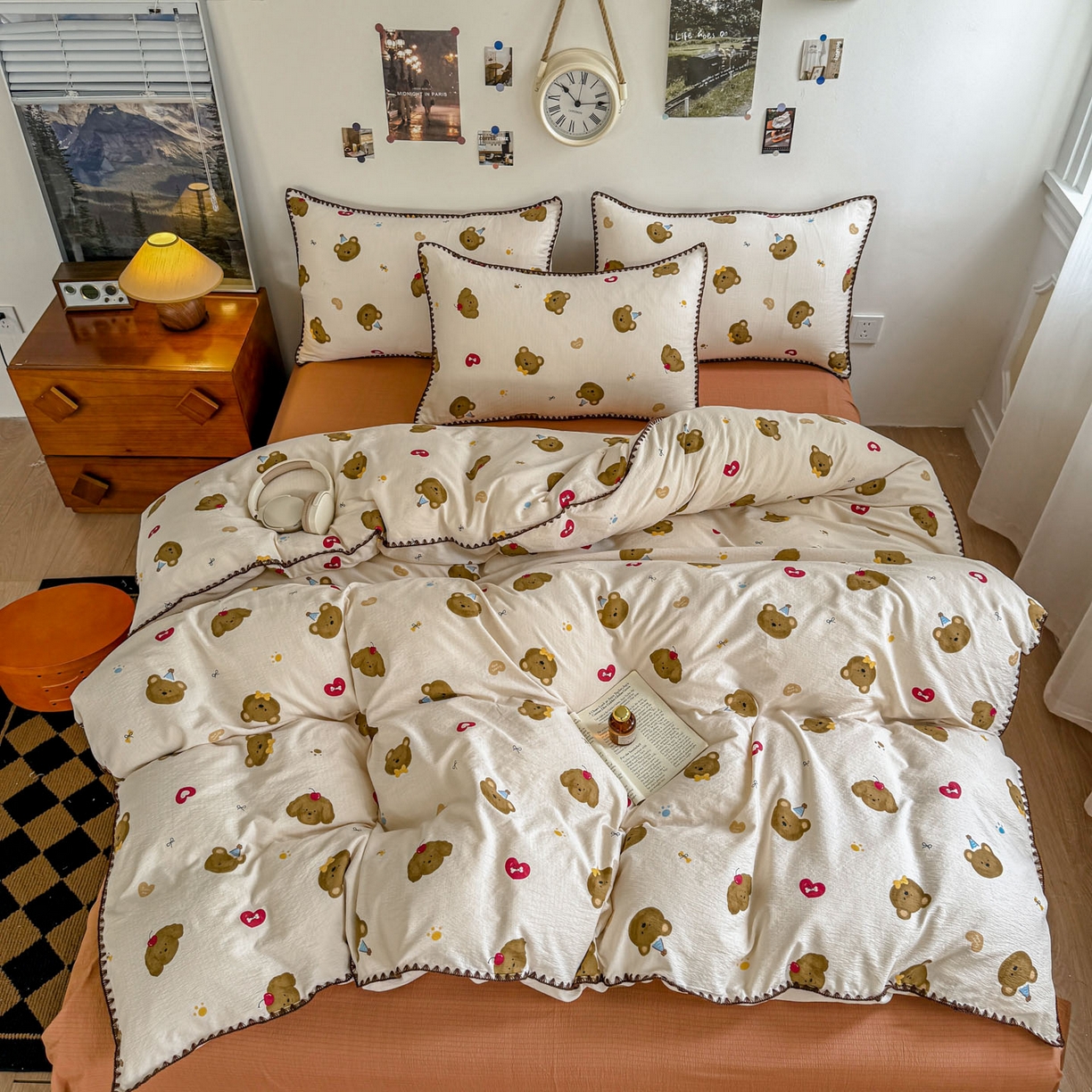 91家纺网 家纺一手货源 找家纺 （总）晚爱家纺（原晚安家居） 2025新款云感双层纱贝壳边三角针工艺卡通小清新小碎花四件套