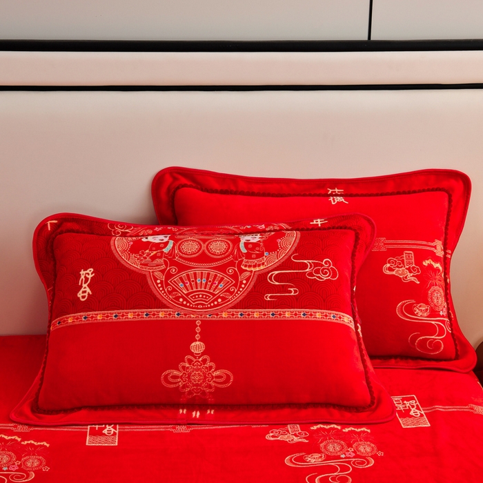 91家纺网 家纺一手货源 找家纺 雨洋2025新款加厚保暖8.5斤牛奶绒金貂婴儿绒四件套永结同心