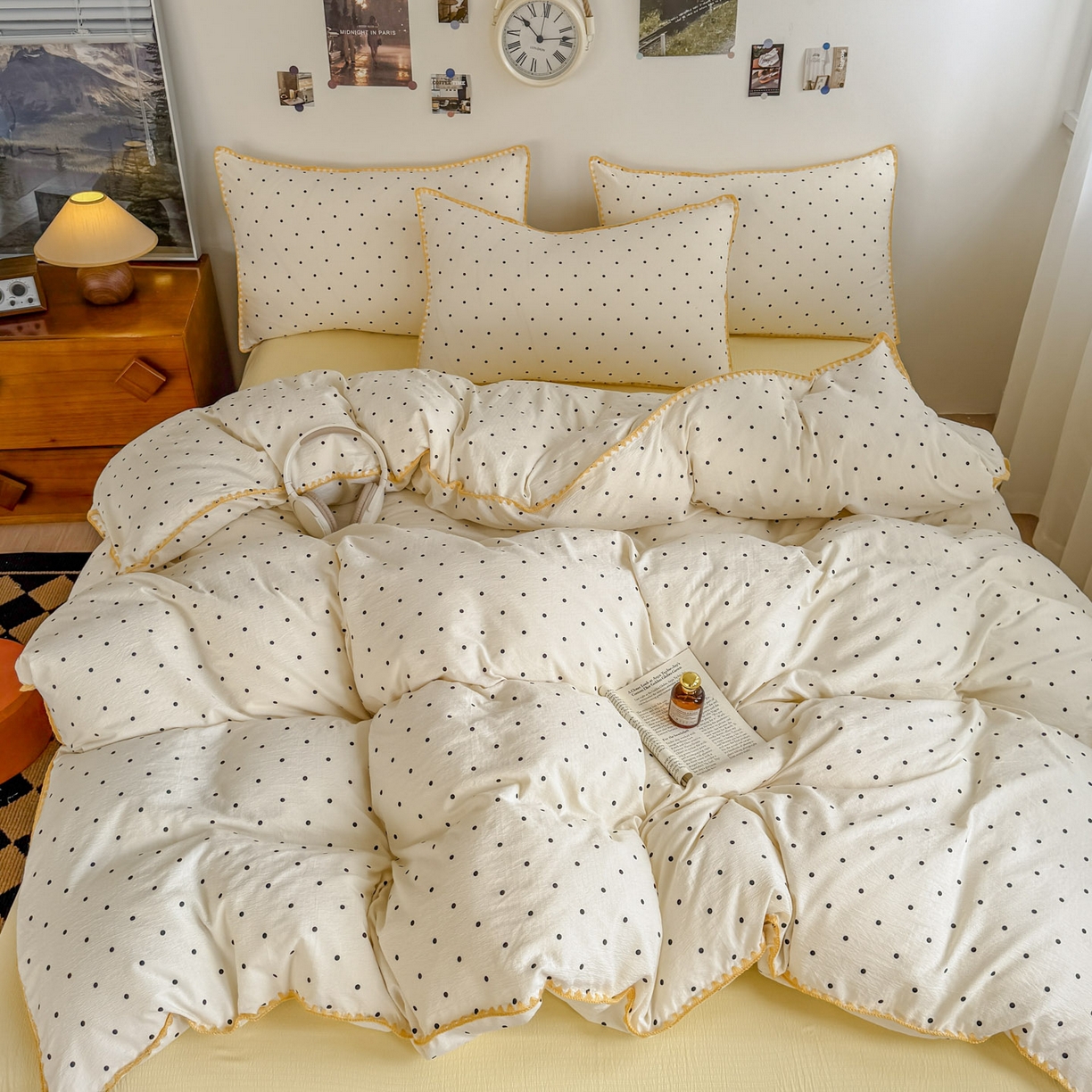 91家纺网 家纺一手货源 找家纺 晚爱家纺（原晚安家居） 2025新款云感双层纱贝壳边三角针工艺卡通小清新小碎花四件套 波点黄