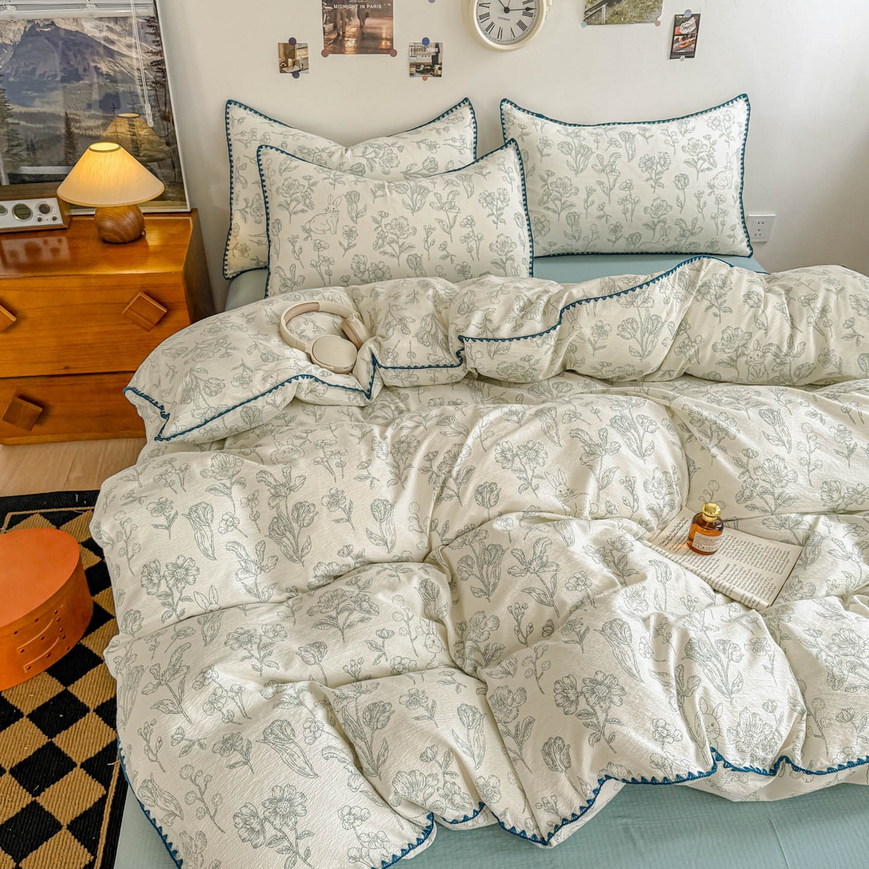 91家纺网 家纺一手货源 找家纺 晚爱家纺（原晚安家居） 2025新款云感双层纱贝壳边三角针工艺卡通小清新小碎花四件套 海象森林