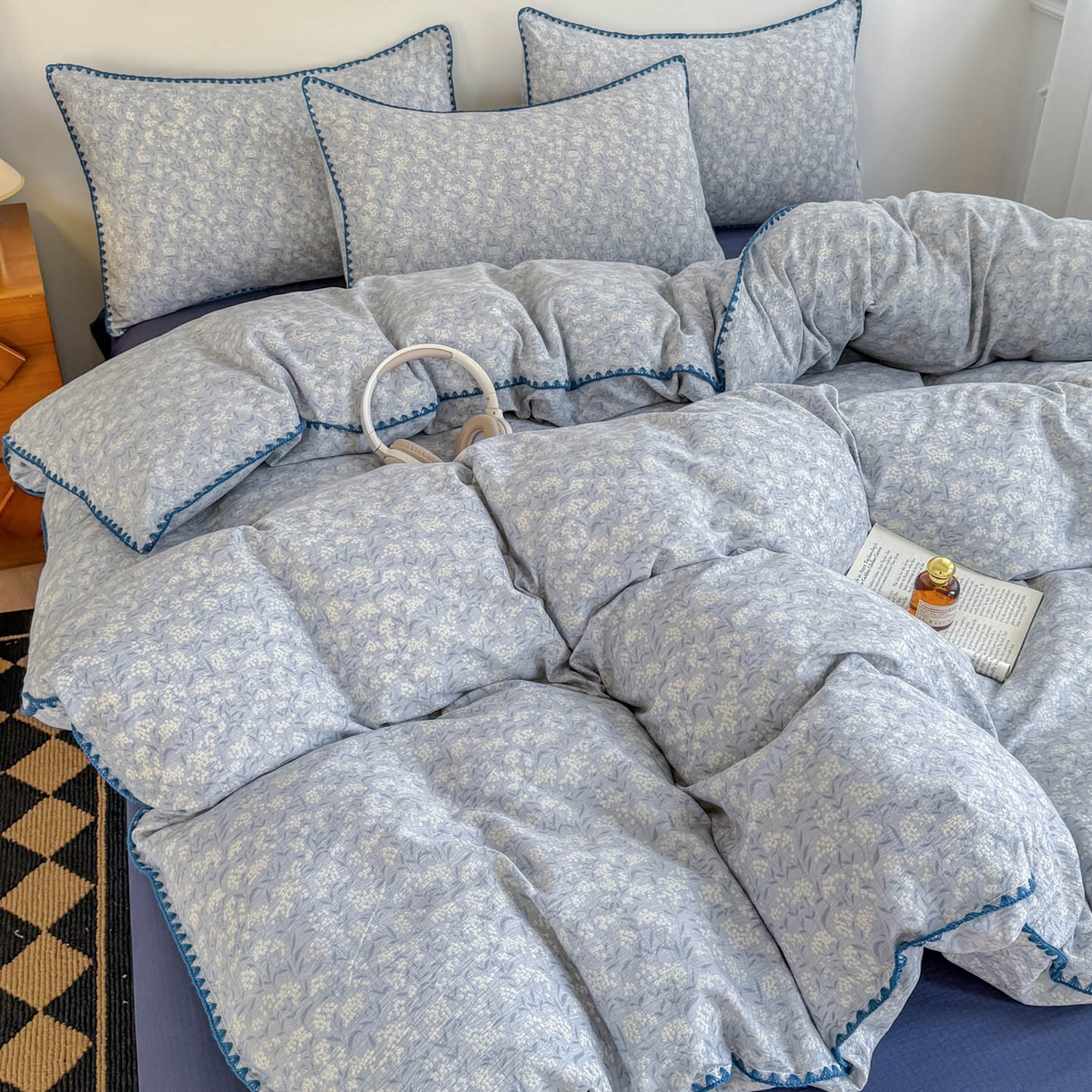 91家纺网 家纺一手货源 找家纺 晚爱家纺（原晚安家居） 2025新款云感双层纱贝壳边三角针工艺卡通小清新小碎花四件套 兰亭序