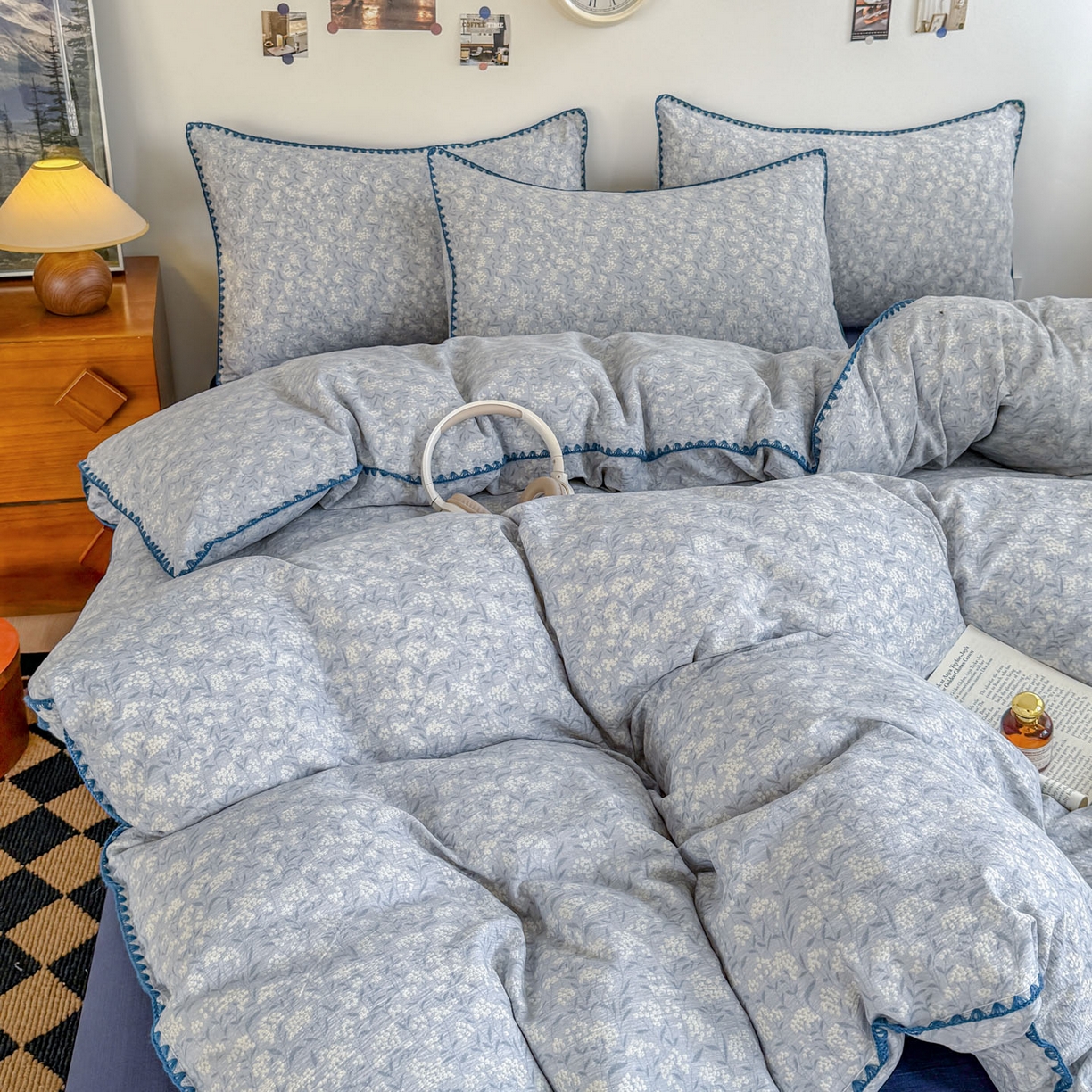 91家纺网 家纺一手货源 找家纺 晚爱家纺（原晚安家居） 2025新款云感双层纱贝壳边三角针工艺卡通小清新小碎花四件套 兰亭序