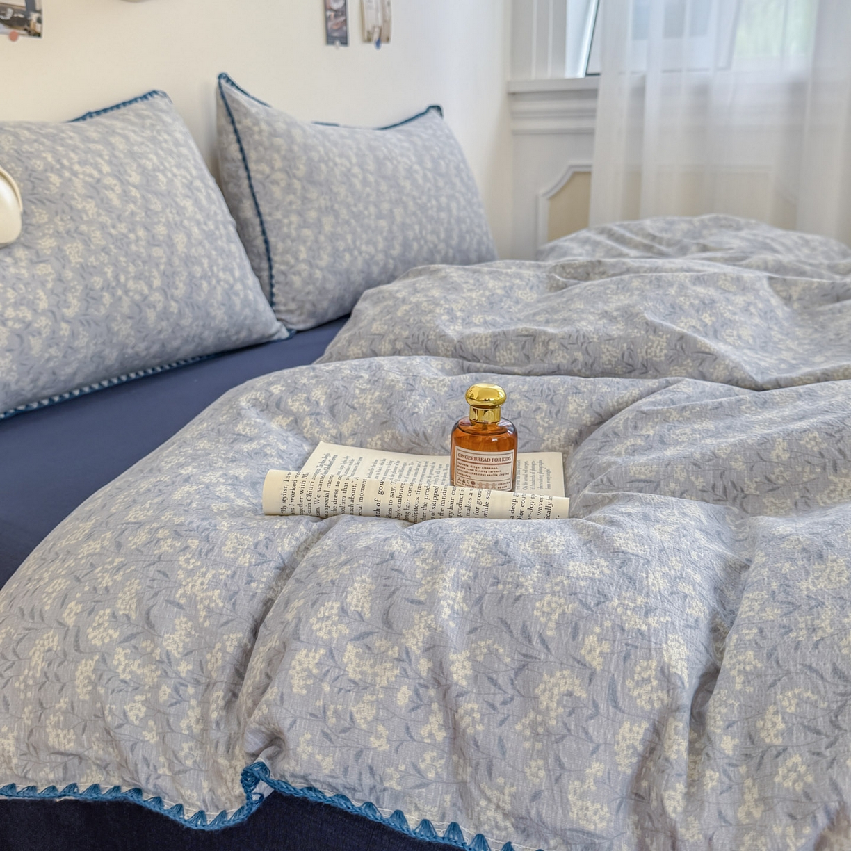 91家纺网 家纺一手货源 找家纺 晚爱家纺（原晚安家居） 2025新款云感双层纱贝壳边三角针工艺卡通小清新小碎花四件套 兰亭序