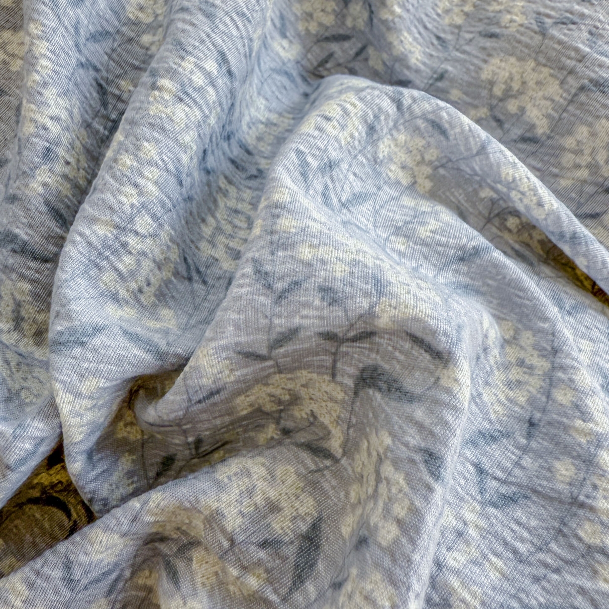 91家纺网 家纺一手货源 找家纺 晚爱家纺（原晚安家居） 2025新款云感双层纱贝壳边三角针工艺卡通小清新小碎花四件套 兰亭序