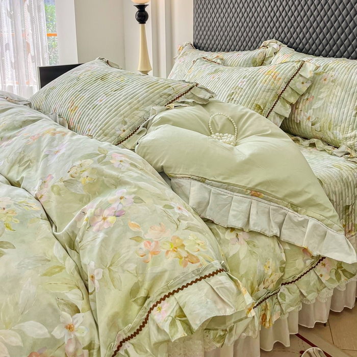 91家纺网 家纺一手货源 找家纺 胜权家纺 2025秋冬新款全棉法式13372数码印花夹棉床盖四件套系列 花海绿