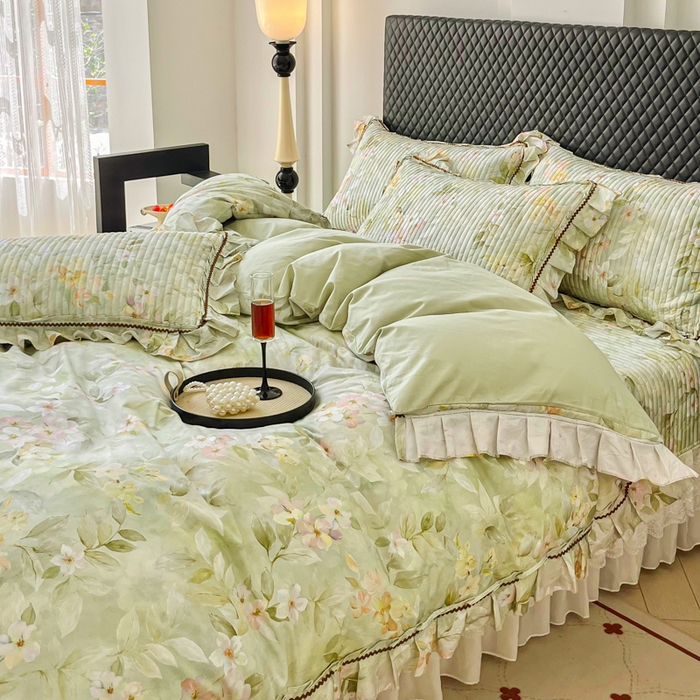 91家纺网 家纺一手货源 找家纺 胜权家纺 2025秋冬新款全棉法式13372数码印花夹棉床盖四件套系列 花海绿