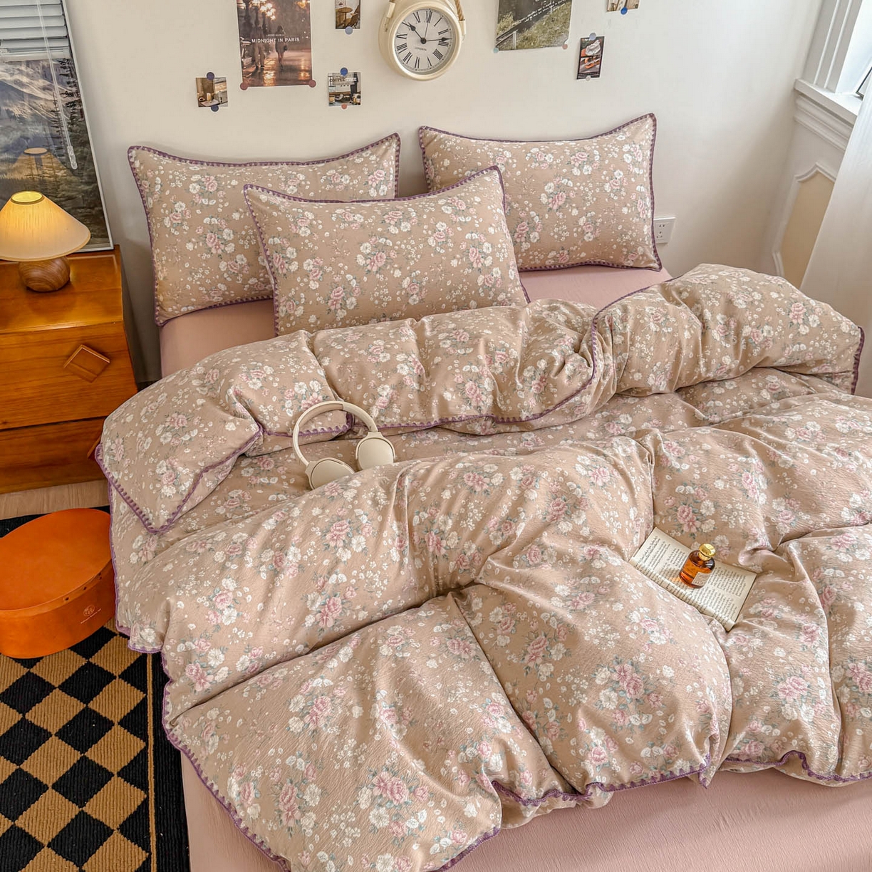 91家纺网 家纺一手货源 找家纺 晚爱家纺（原晚安家居） 2025新款云感双层纱贝壳边三角针工艺卡通小清新小碎花四件套 爱如星辰