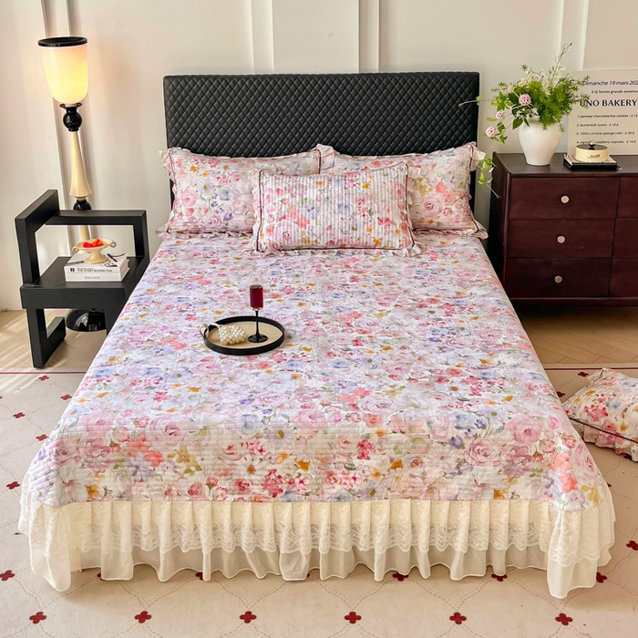 91家纺网 家纺一手货源 找家纺 胜权家纺 2025秋冬新款全棉法式13372数码印花夹棉床盖单品系列 锦绣繁华粉