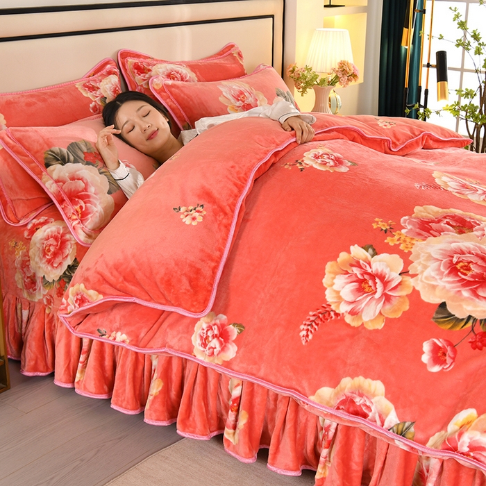 91家纺网 家纺一手货源 找家纺 雨洋家纺 2025新款10斤绒四件套 粉色牡丹