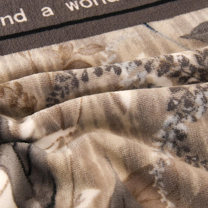 91家纺网 家纺一手货源 找家纺 雨洋家纺 2025新款10斤绒四件套 温婉佳人