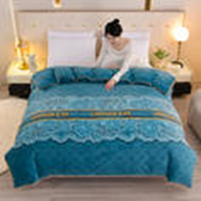 91家纺网 家纺一手货源 找家纺 （总）静缘分 2025新款230克特厚牛奶绒金貂绒床裙款保暖单品被套 