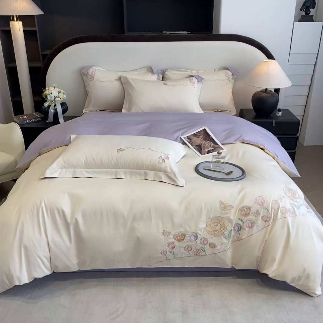 91家纺网 家纺一手货源 找家纺 桃园 新款纯棉全棉长绒棉刺绣绣花高端礼盒初暖系列四件套 白紫色