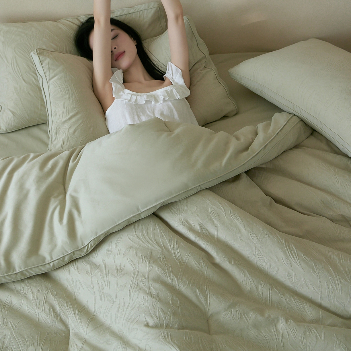 91家纺网 家纺一手货源 找家纺 一加一 2025新款全棉提花航天恒温抗菌被子被芯 秘境(绿)