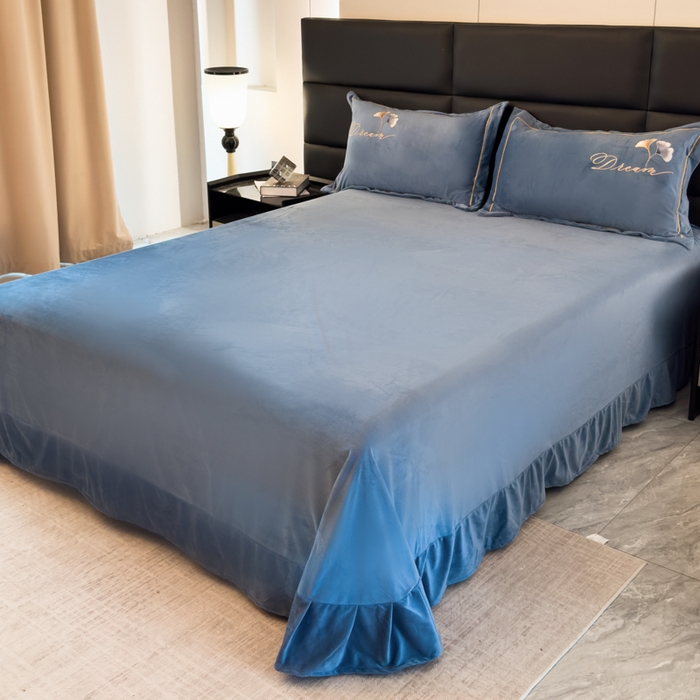 91家纺网 家纺一手货源 找家纺 U品汇 2025新款7斤高克重牛奶绒刺绣花四件套床裙款法莱绒金貂珊瑚绒水晶绒不掉毛 银杏叶-星辰兰