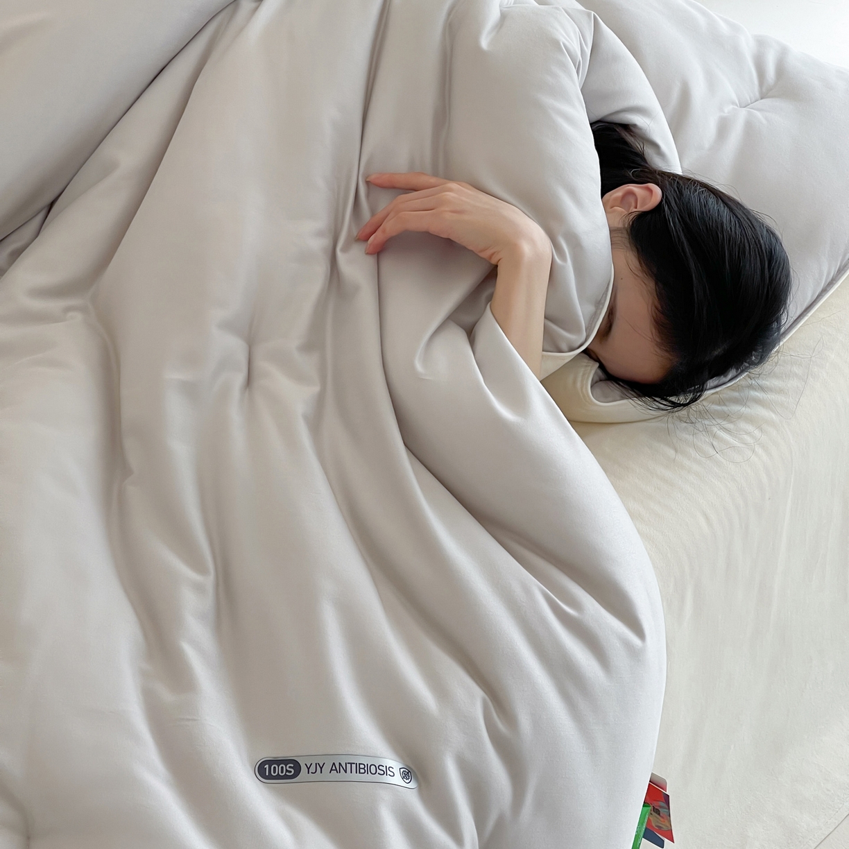 91家纺网 家纺一手货源 找家纺 一加一 2025新款有氧棉艾阳绒中科抗菌被子被芯 暮色-灰