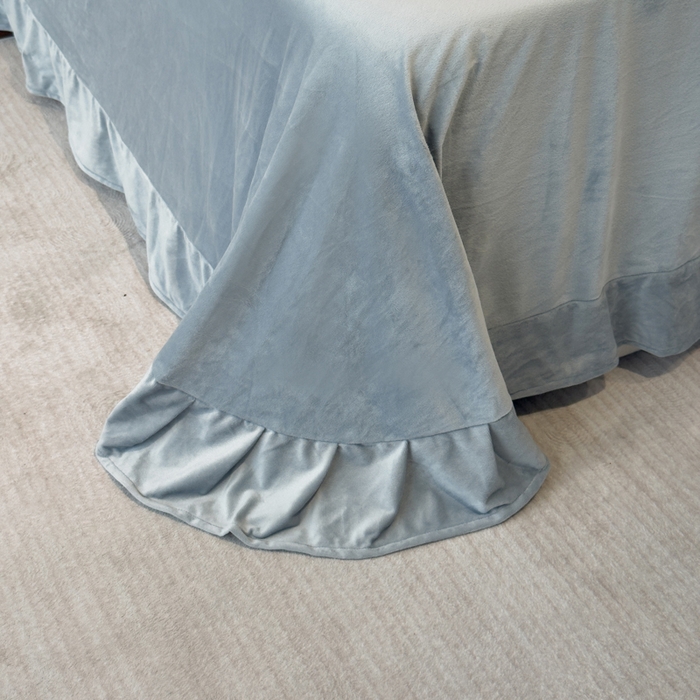 91家纺网 家纺一手货源 找家纺 U品汇 2025新款7斤高克重牛奶绒刺绣花四件套床裙款法莱绒金貂珊瑚绒水晶绒不掉毛 花韵-高级灰