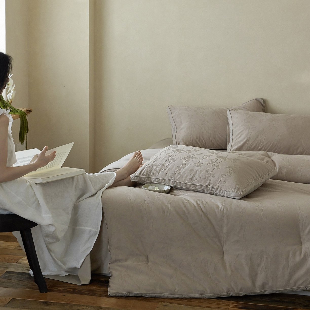 91家纺网 家纺一手货源 找家纺 一加一 2025新款全棉提花航天恒温抗菌被子被芯 森语(茶棕)