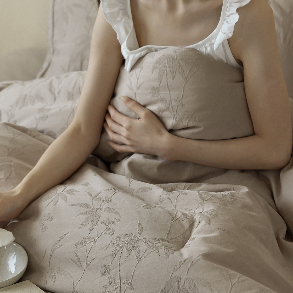 91家纺网 家纺一手货源 找家纺 一加一 2025新款全棉提花航天恒温抗菌被子被芯 森语(茶棕)