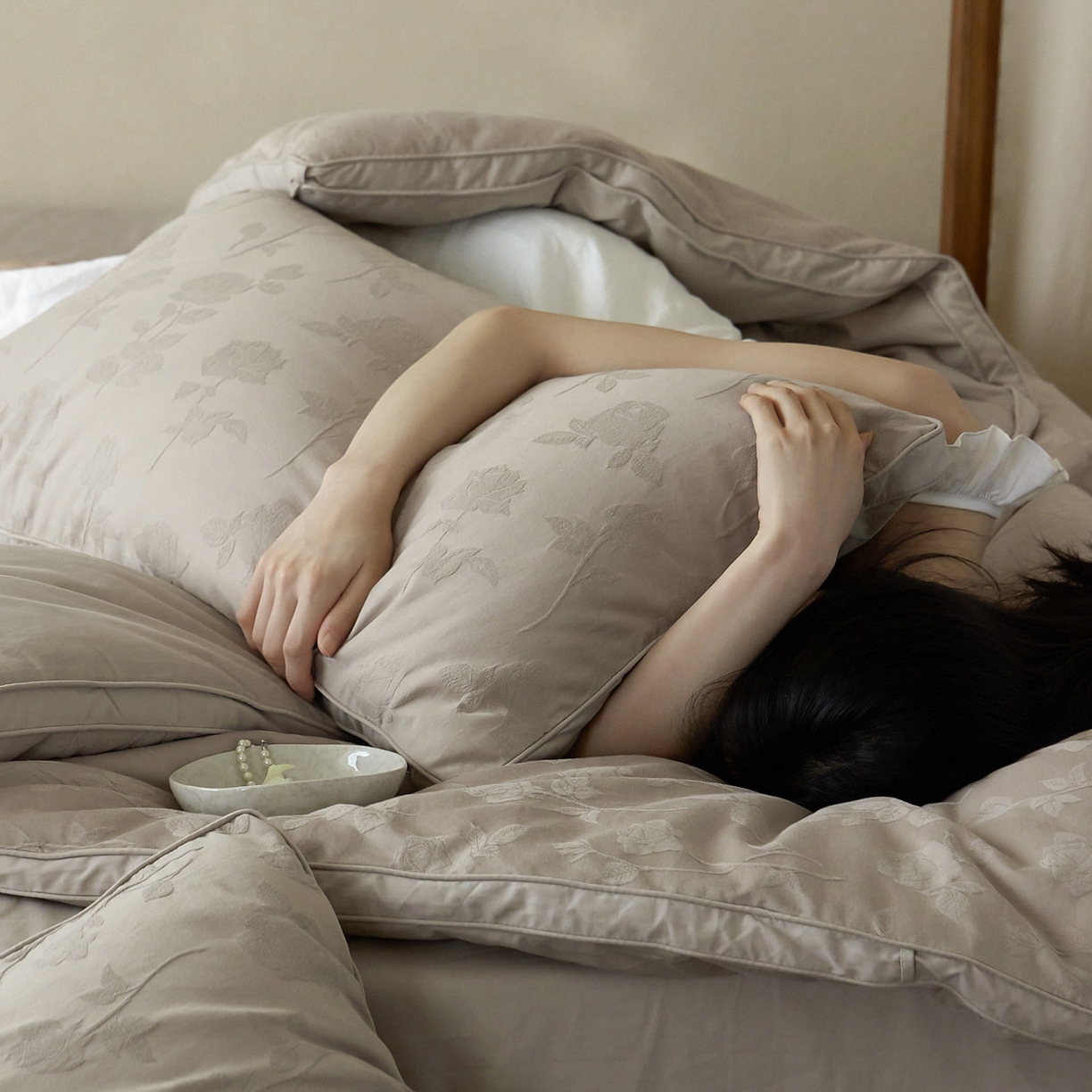 91家纺网 家纺一手货源 找家纺 一加一 2025新款全棉提花航天恒温抗菌被子被芯 岁月鎏声