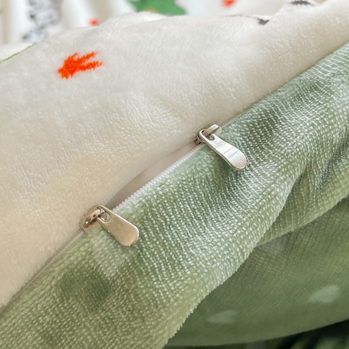 91家纺网 家纺一手货源 找家纺 宝薇2025新款ins风重8斤高克重吊边款牛奶绒四件套 恐龙伙伴