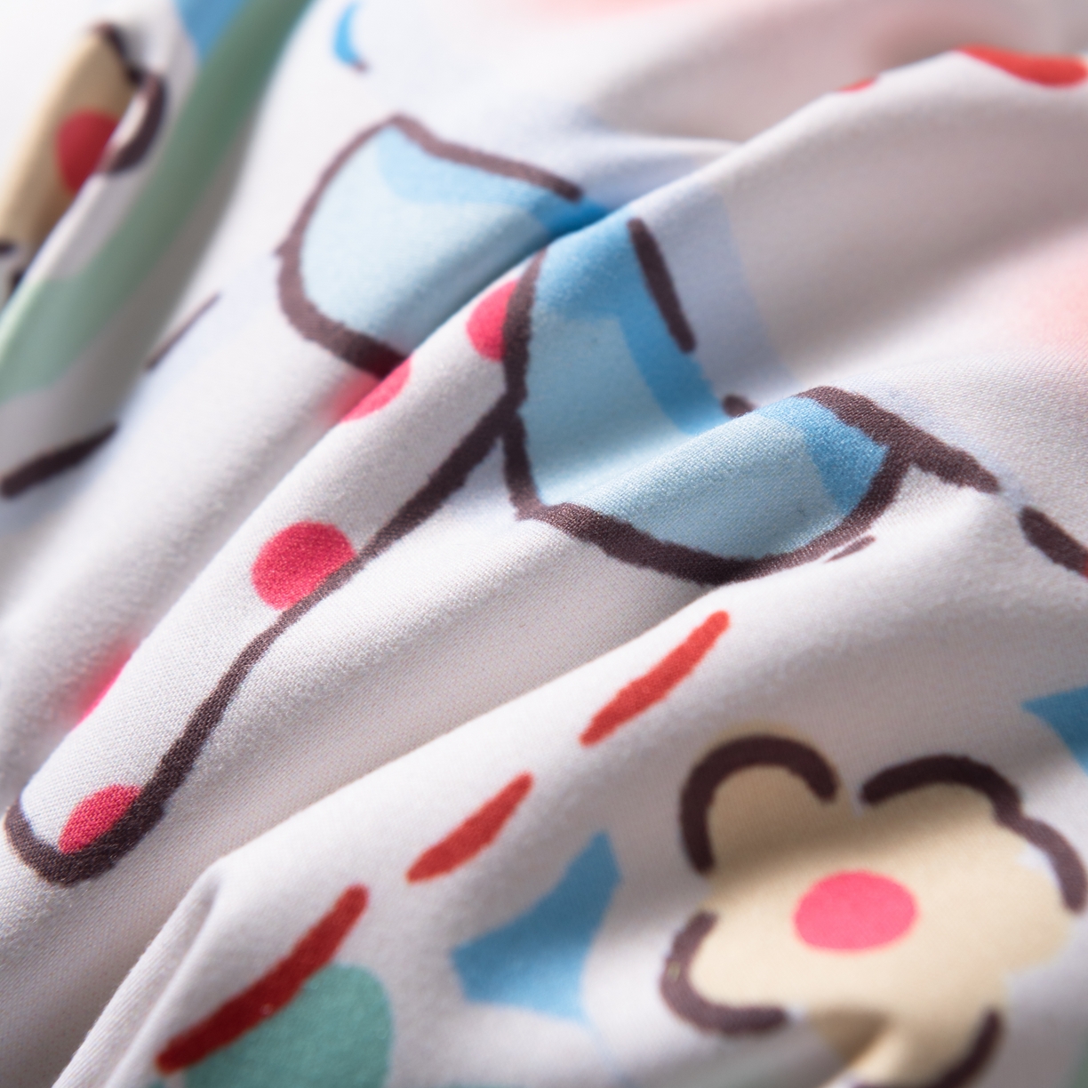 91家纺网 家纺一手货源 找家纺 （总）博笔熊 2025新款卡通抱枕方正靠垫靠枕