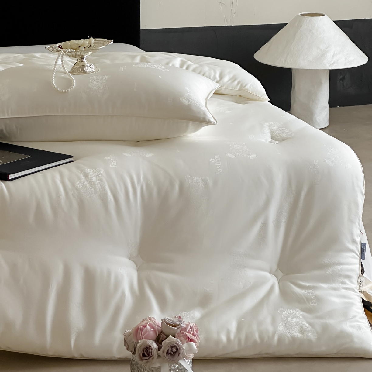 91家纺网 家纺一手货源 找家纺 一加一 2025新款满提彩丝蚕丝大豆抗菌被子被芯 酷熊