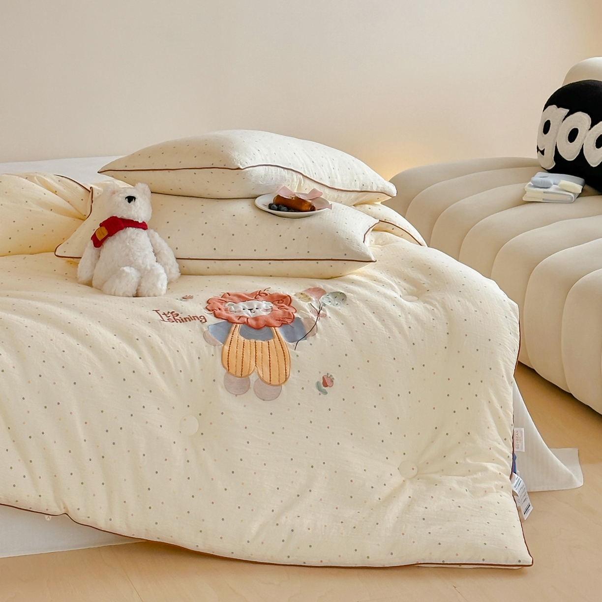 91家纺网 家纺一手货源 找家纺 （总）一加一 2025新款A类双层纱卡通贴布绣大豆被芯