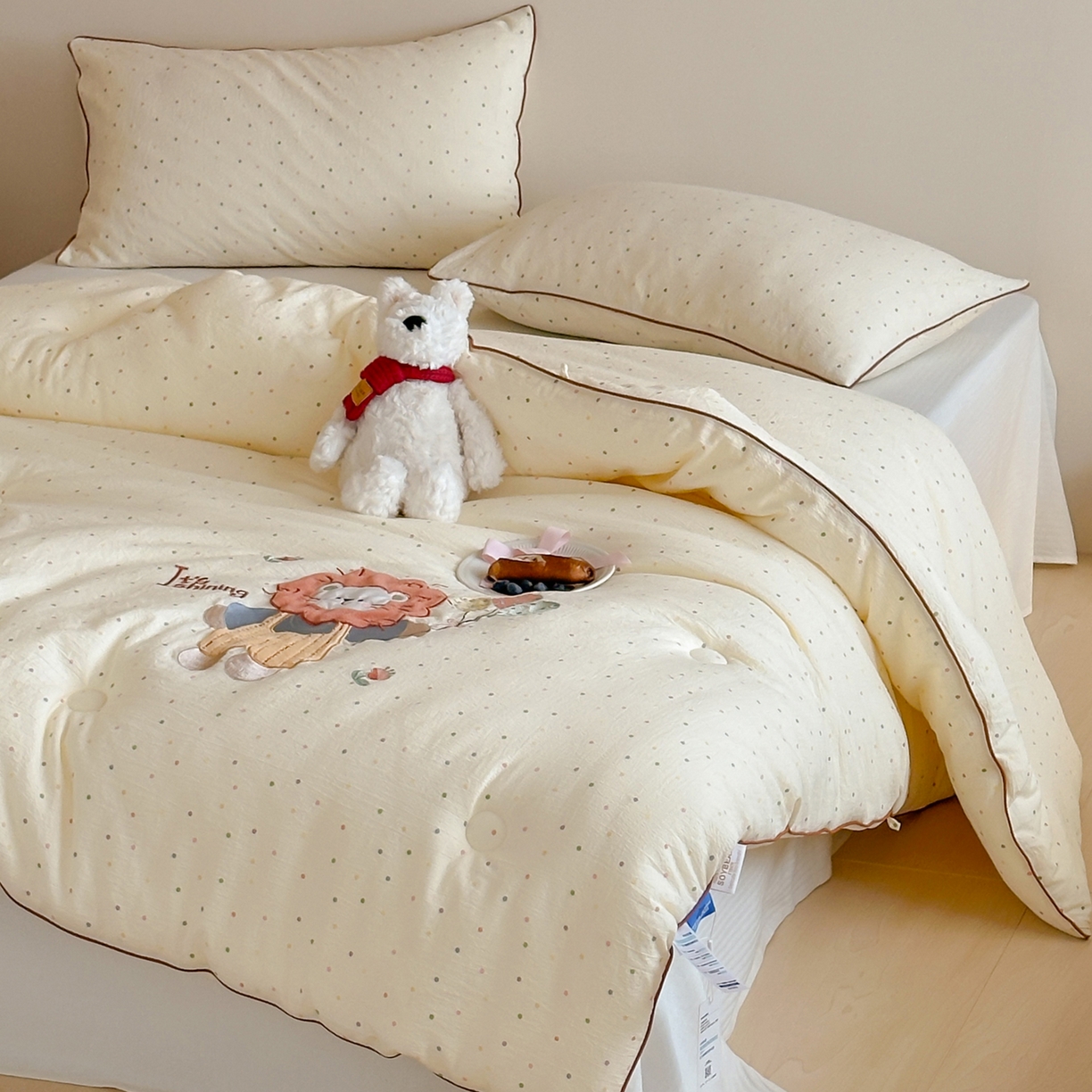 91家纺网 家纺一手货源 找家纺 （总）一加一 2025新款A类双层纱卡通贴布绣大豆被芯