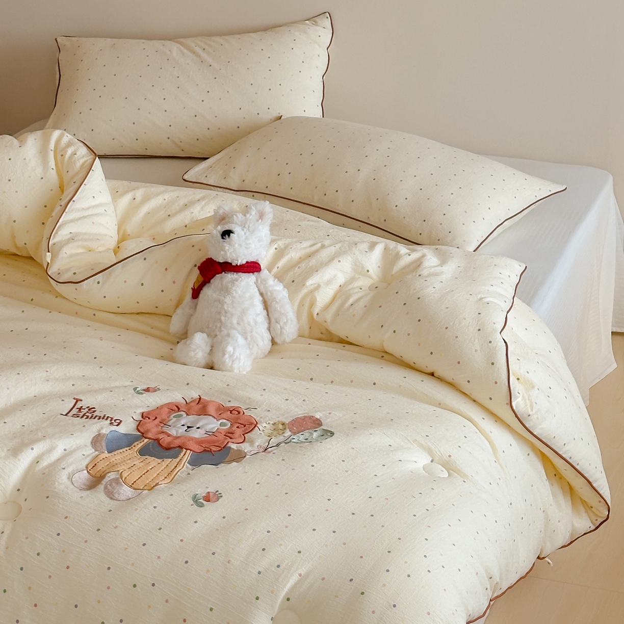 91家纺网 家纺一手货源 找家纺 （总）一加一 2025新款A类双层纱卡通贴布绣大豆被芯