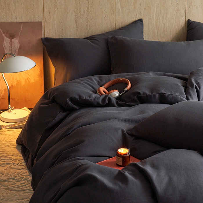 91家纺网 家纺一手货源 找家纺 千朵森 2025新款全棉磨毛A类色织提花磨毛四件套-简色 夜幕灰