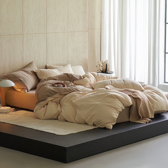 91家纺网 家纺一手货源 找家纺 千朵森 2025新款全棉磨毛A类色织提花磨毛四件套-简色 杏仁奶沫