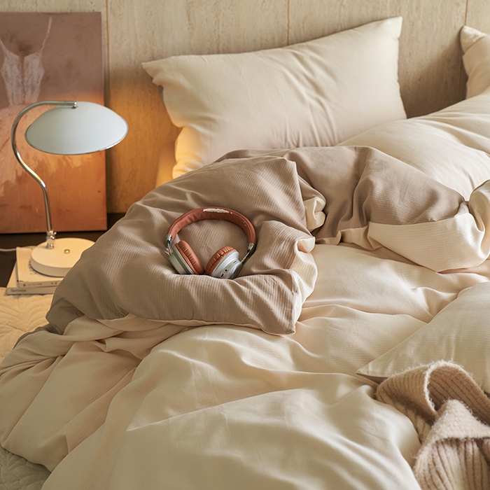 91家纺网 家纺一手货源 找家纺 千朵森 2025新款全棉磨毛A类色织提花磨毛四件套-简色 杏仁奶沫