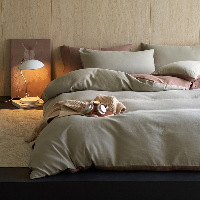 91家纺网 家纺一手货源 找家纺 千朵森 2025新款全棉磨毛A类色织提花磨毛四件套-简色 青灰絮语