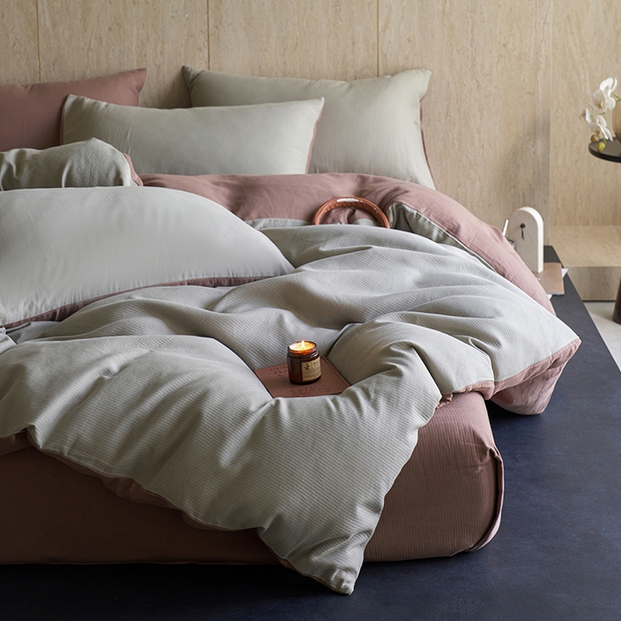 91家纺网 家纺一手货源 找家纺 千朵森 2025新款全棉磨毛A类色织提花磨毛四件套-简色 青灰絮语