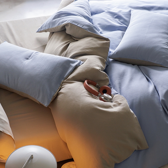 91家纺网 家纺一手货源 找家纺 千朵森 2025新款全棉磨毛A类色织提花磨毛四件套-简色 浅蓝絮梦